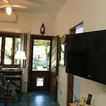 Suíte com Ar + frigobar+ Tv Sky