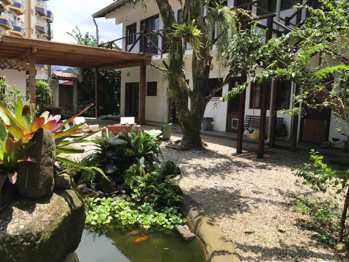 Hospedagem domiciliar Com Ar + Frigobar+ Tv Sky *